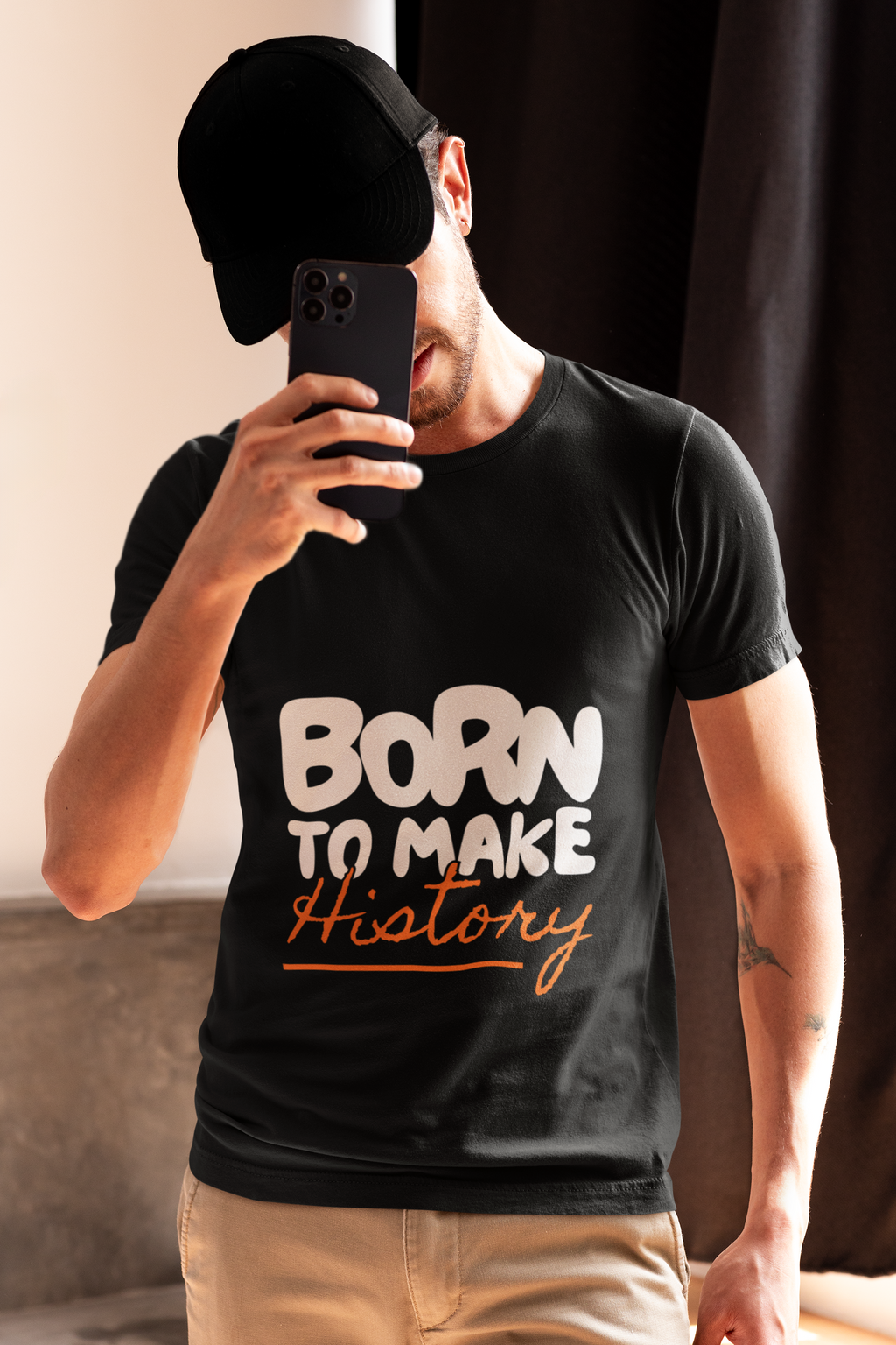 BORN TO MAKE HISTORY – Premium T-Shirt